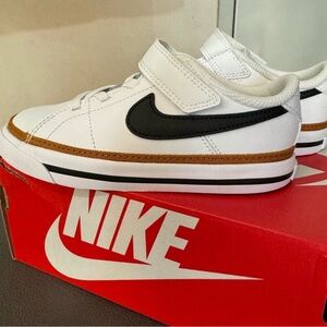 Nike court legacy little kids sneaker size 10c